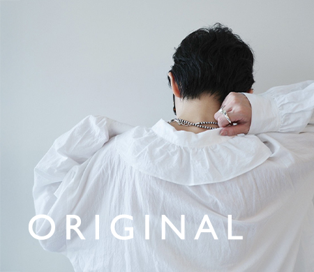 journal standard luxe
チノクロス タックパンツ Suzette Two- Drawer Nightstand