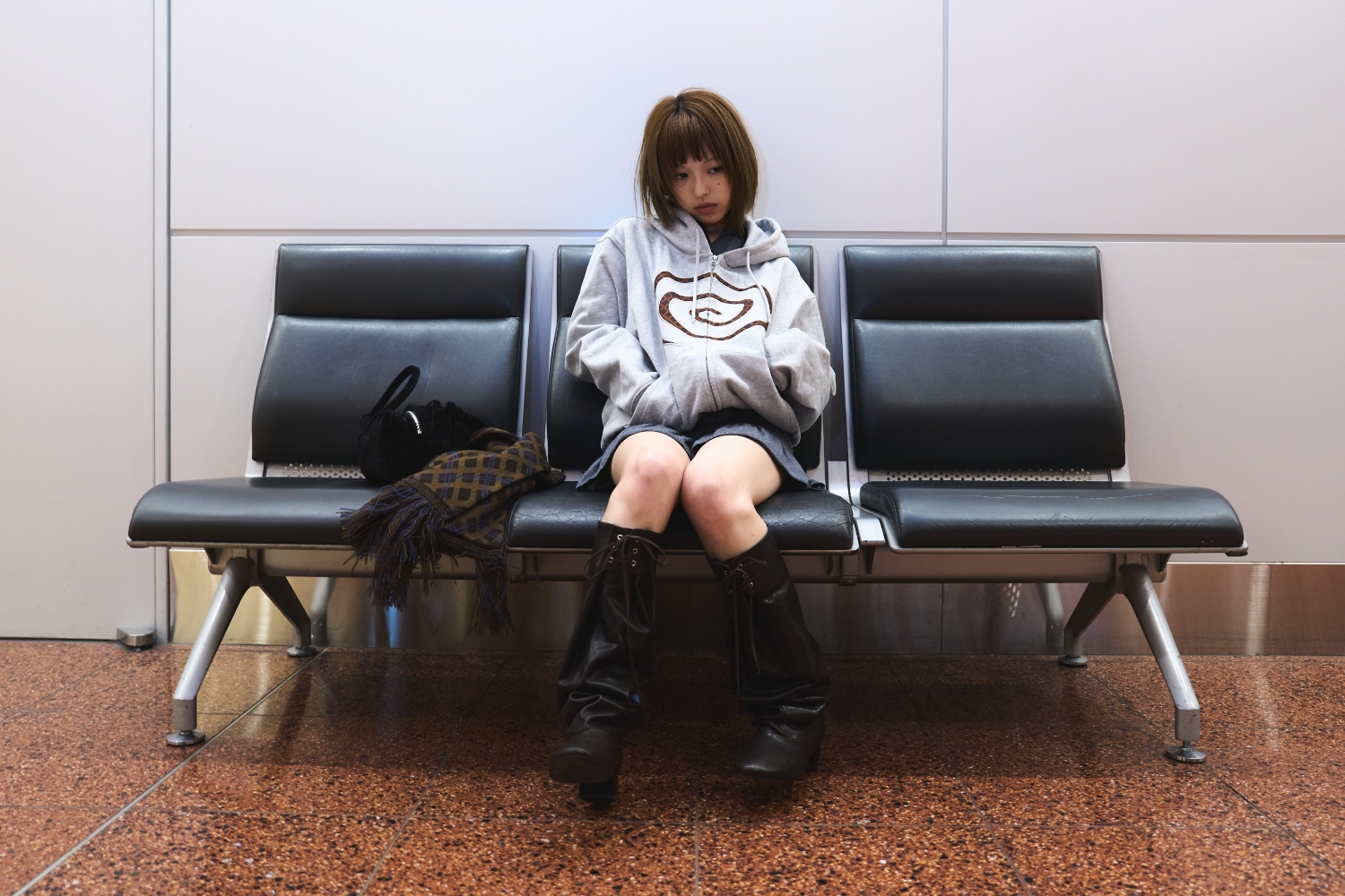 商品を身につけた人物画像