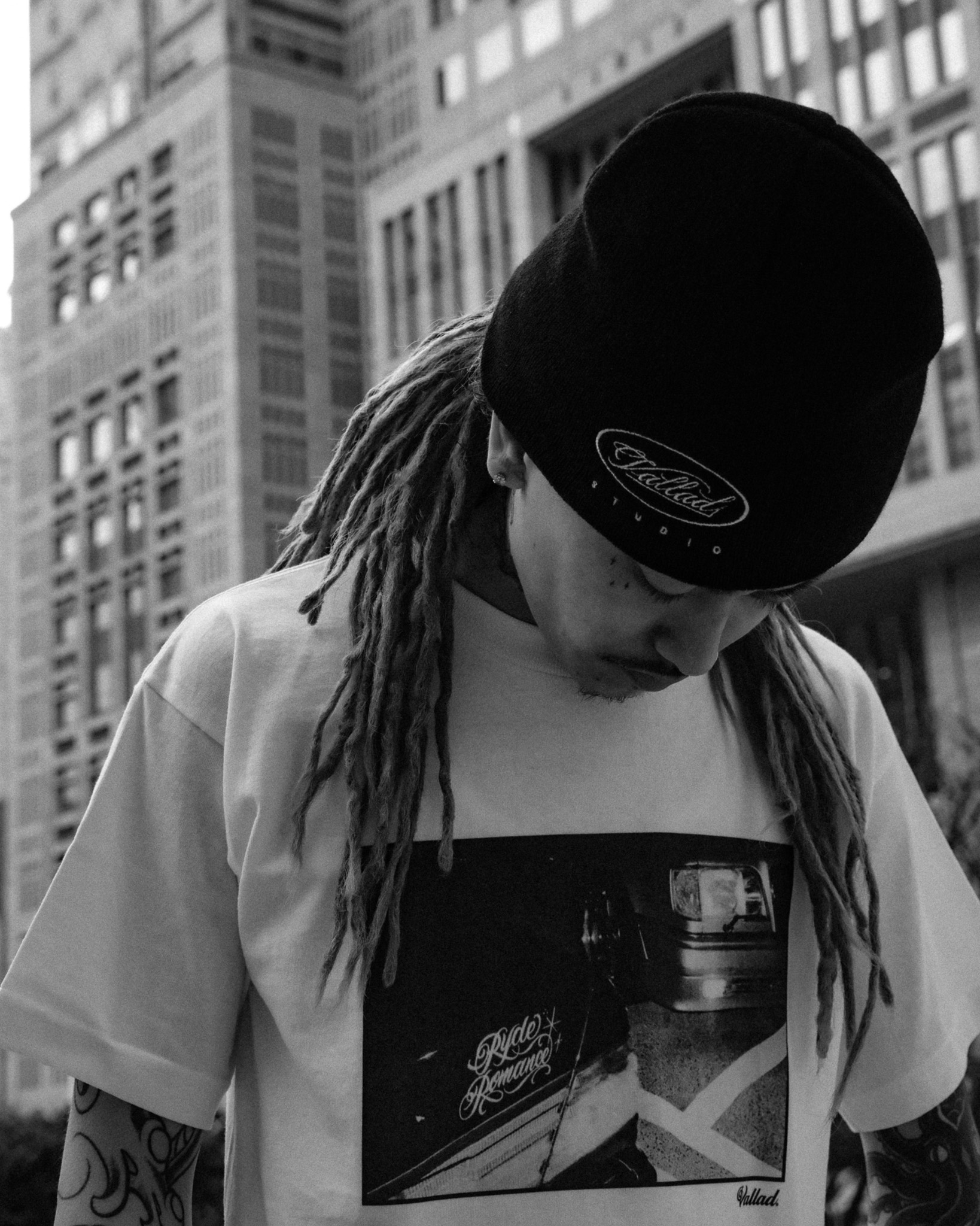 商品を身につけた人物画像