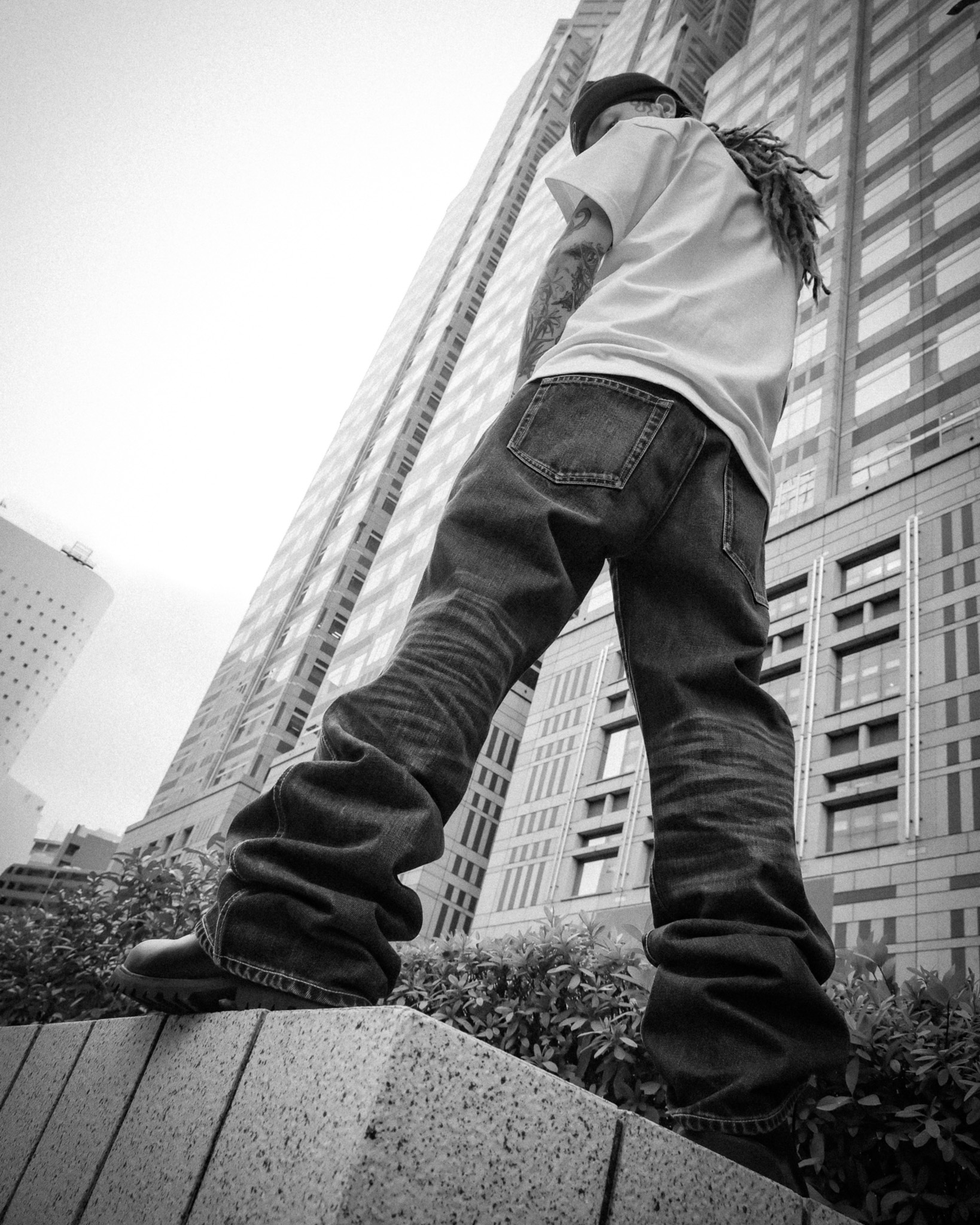 商品を身につけた人物画像