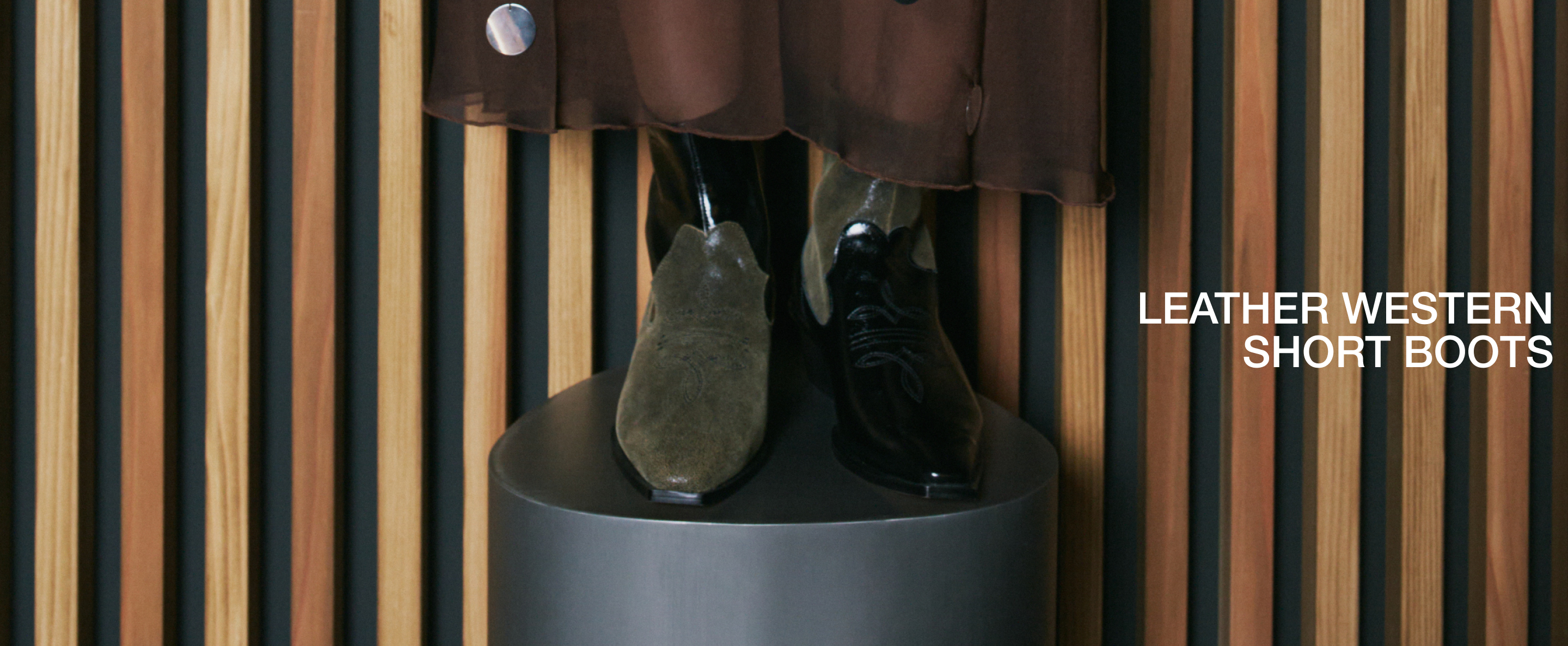 LEATHER WESTERN SHORT BOOTS
