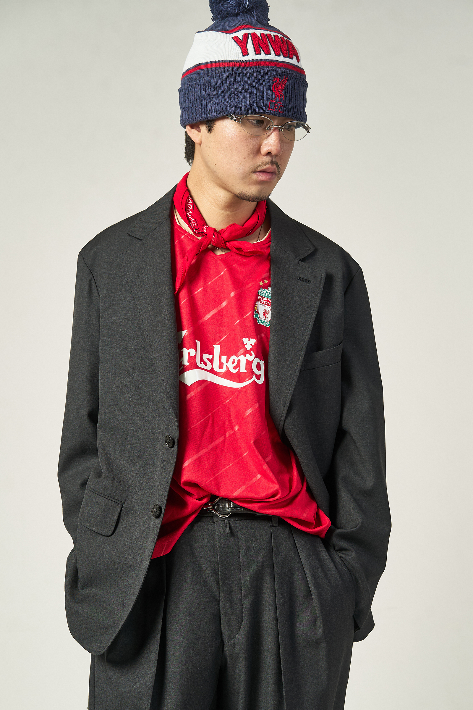 LOOK 03