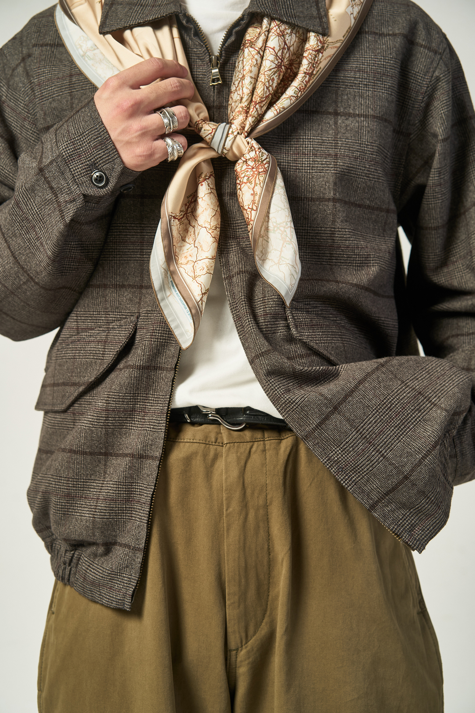 LOOK 08