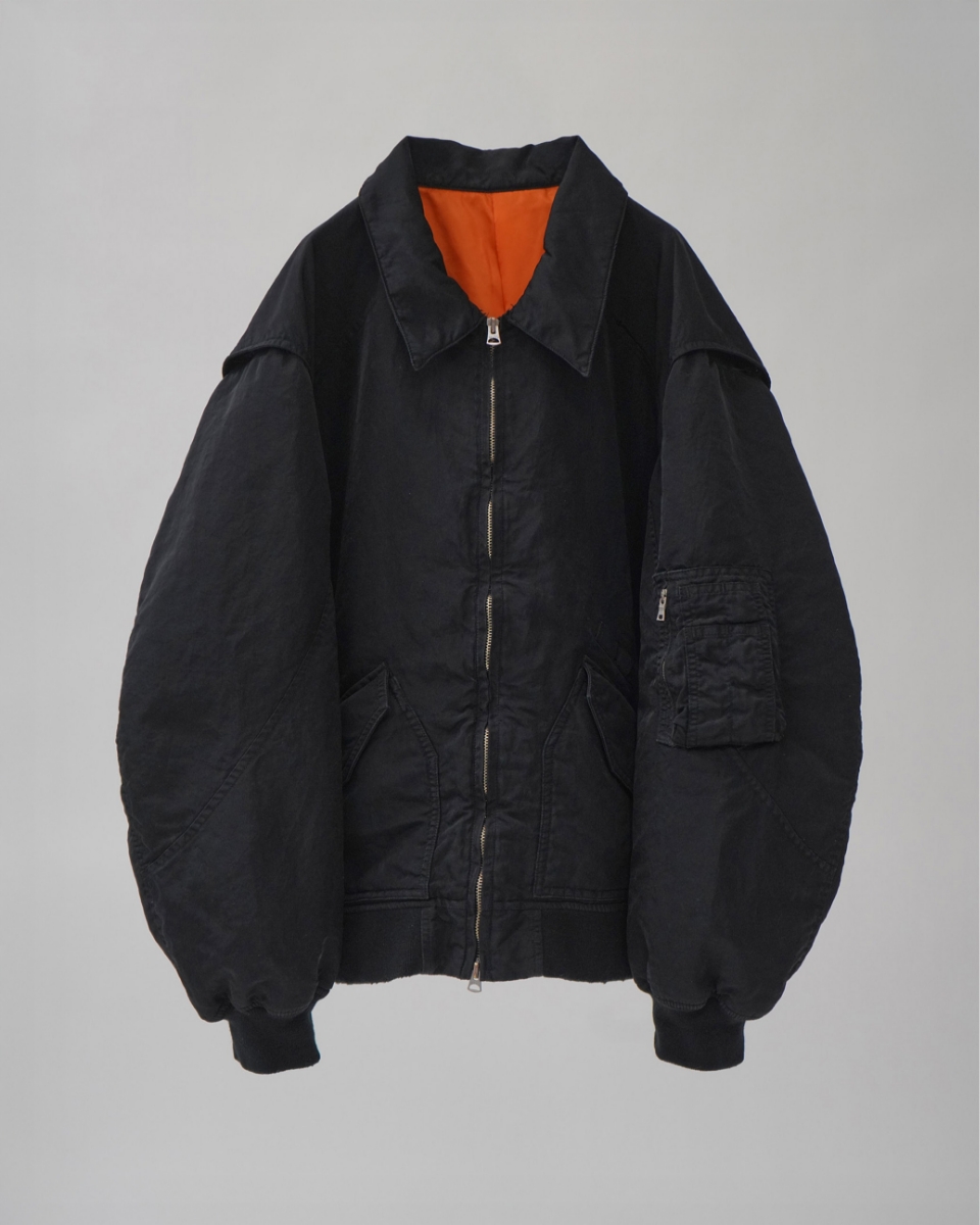 商品を身につけた人物画像