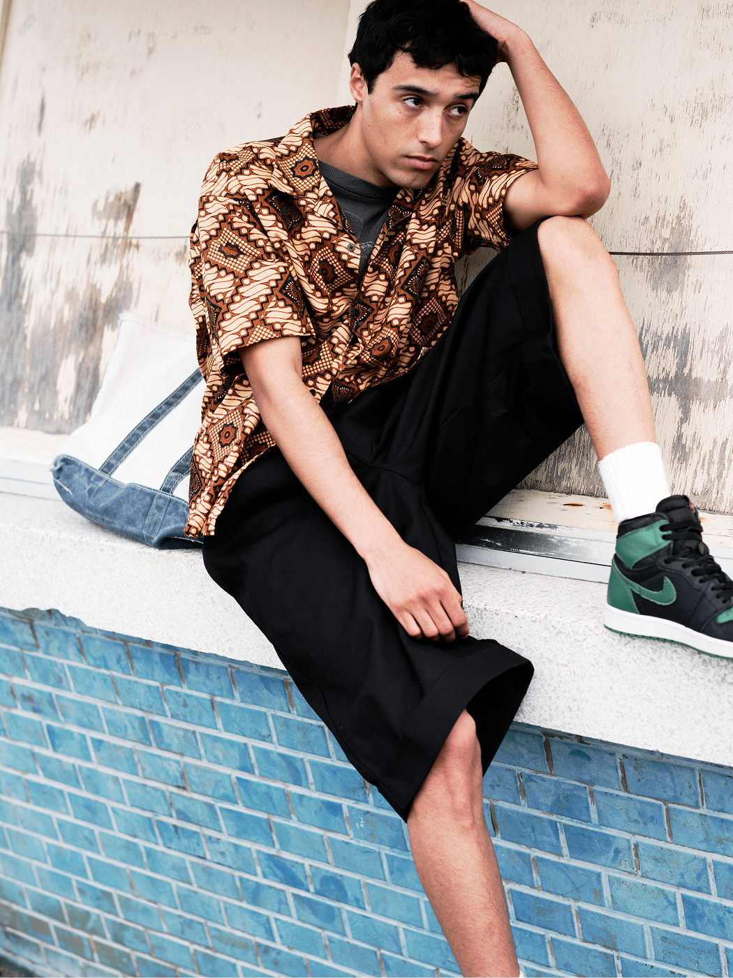 LOOK 05
