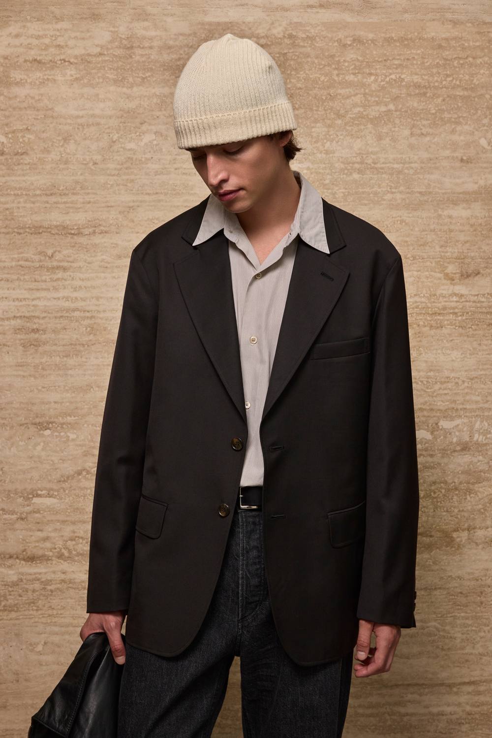 LOOK 08